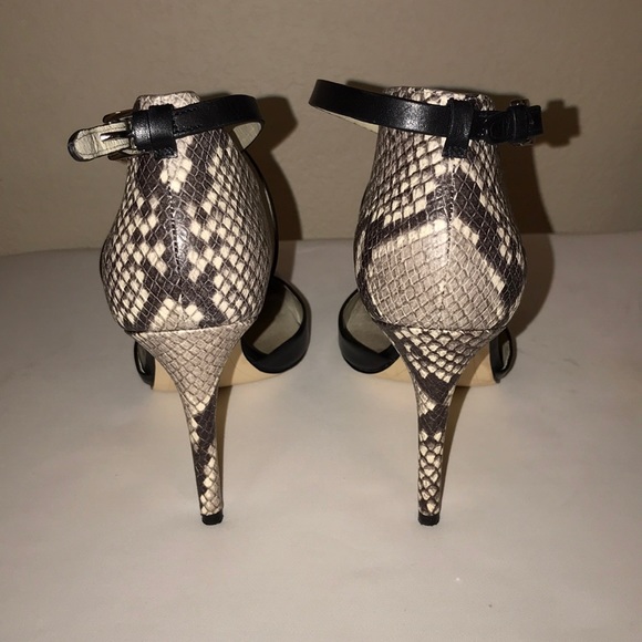 Michael Kors heels - Picture 3 of 6